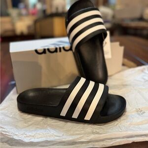 Men’s or Women’s Adidas Black and White Slide Sandals
